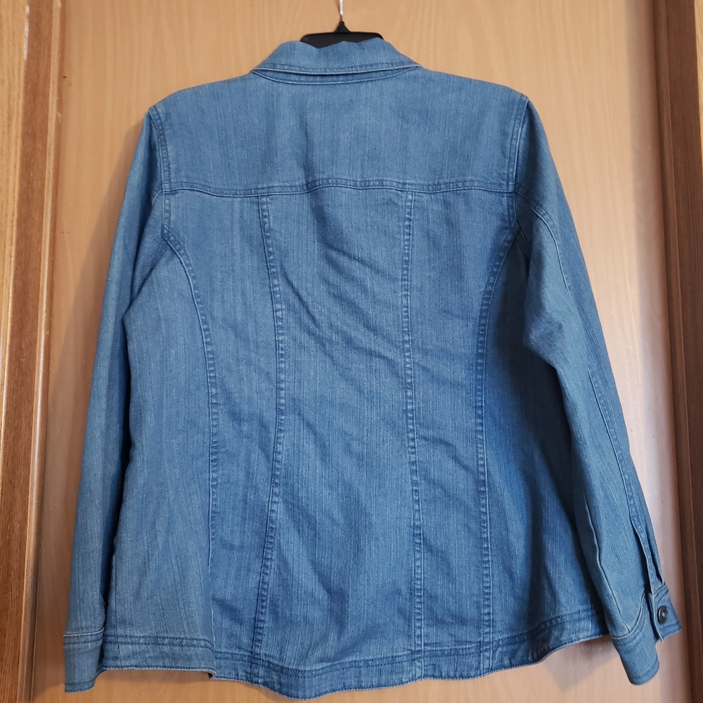Vintage Denim & Co. Blue Jean Jacket Embellished Buttons Womens Size Large - Picture 2 of 6
